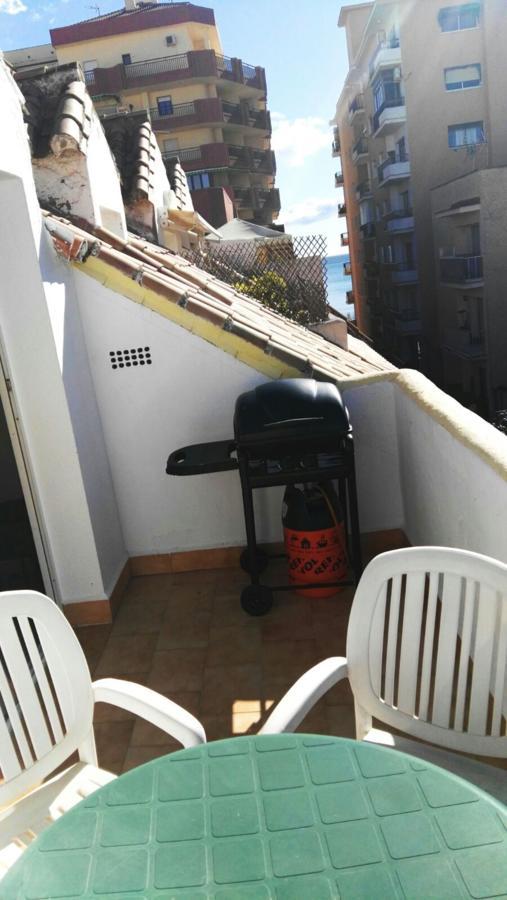 Apartamento Decada Cervantes 19 フエンヒロラ エクステリア 写真